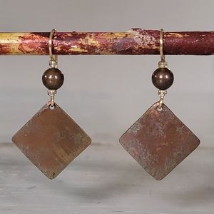 Vintage copper earrings. 1 X 1.5 inch.